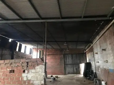 Oportunidad Galpón con oficina en venta San Pedro 330 m2