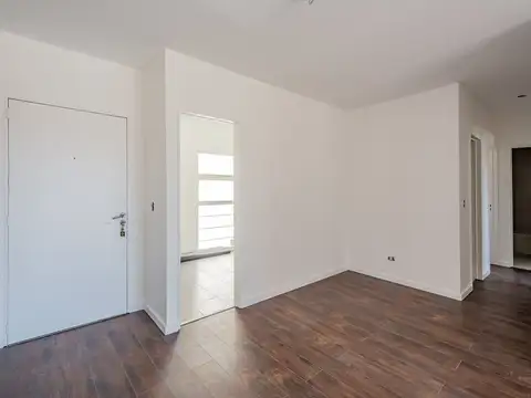 Departamento en Venta en Parque Chacabuco, USD 219.000