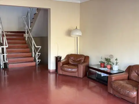 25 De Mayo 1200, Piso PB
