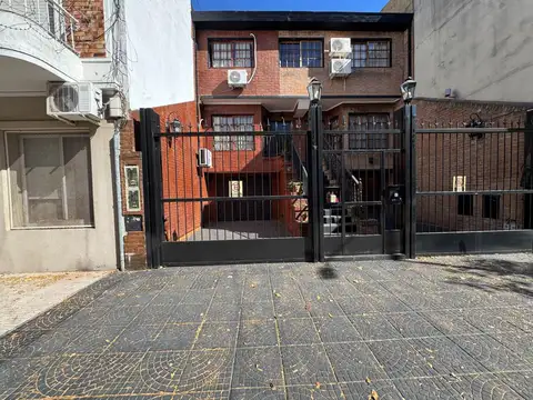 PH DUPLEX 4 AMB C/COCHERA, DEPENDENCIA Y PATIO VILLA ORTUZAR
