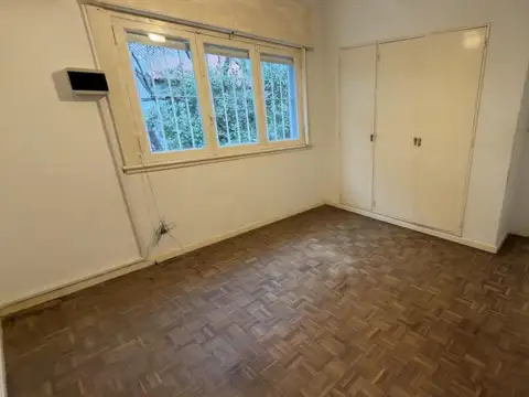 Depto Tipo Casa en Alquiler 50 años
