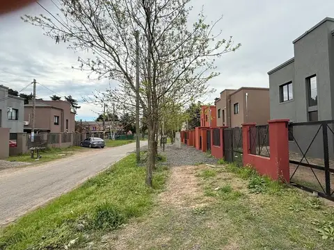 A ESTRENAR Dúplex 2 Amb. a Estrenar con Jardín.