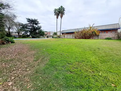 Casa quinta en venta en Los Polvorines, Malvinas Argentinas - 5 ambientes