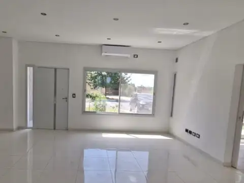 Casa en Venta en Canning, USD 225.000