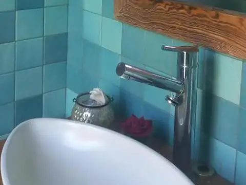 Casa 5 ambientes con 4 baños