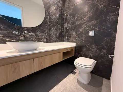 Casa en Venta en La Luisita, USD 290.000