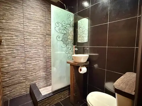 Muy lindo PH de 4 ambientes en excelente estado.