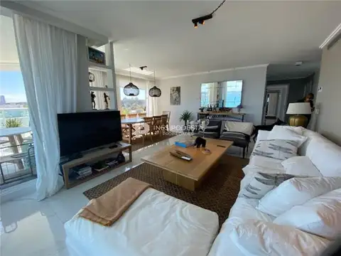 Departamento en Alquiler de 4 dormitorios