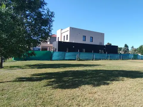 Terreno en Venta 40  mts Fondo