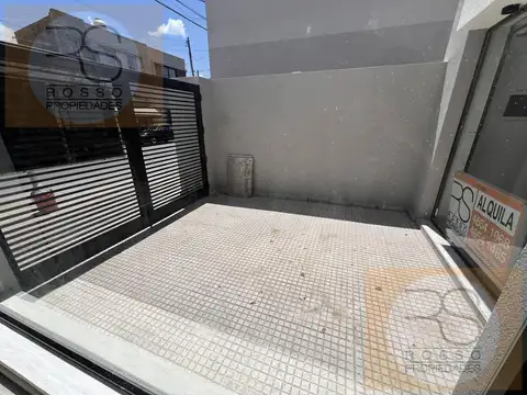 Local en  Alquiler - Haedo