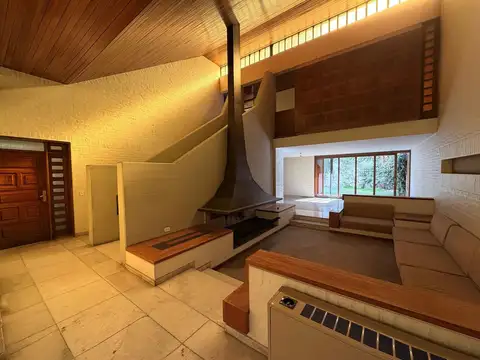 Casa en Alquiler de 4 dormitorios