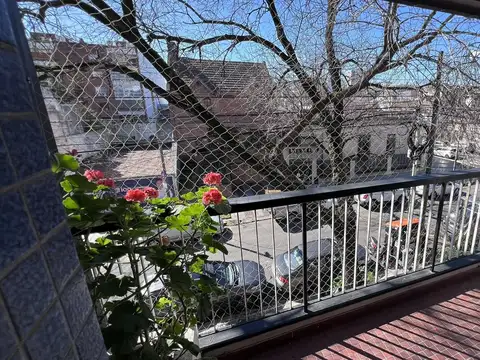 Departamento 4 ambientes con 3 baños