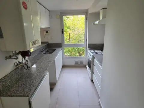 Departamento en Alquiler en Godoy Cruz, $ 950.000