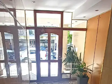 Nazarre 3270, centro de Villa del Parque, Cómodo 3 ambientes en 1er piso con 2 patios y baulera.