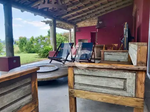 Casa 6 ambientes con 3 baños