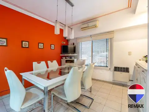 VENTA CASA 4 AMBIENTES COCHERA MATADEROS