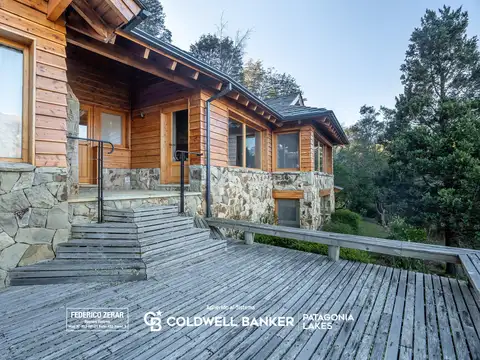 Casa 6 ambientes con 4 baños
