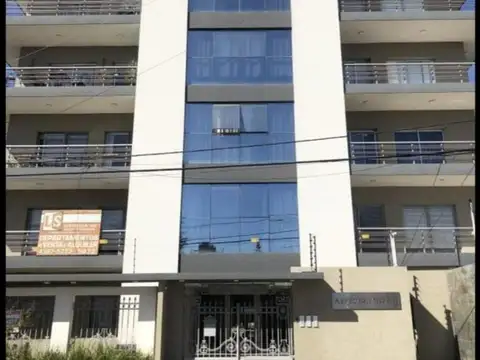 Mitre e/ Vicente López y Coronel Dorrego