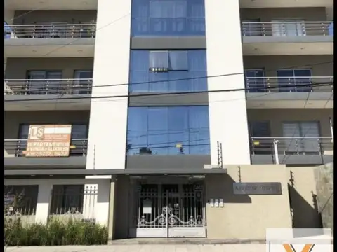 Mitre e/ Vicente López y Coronel Dorrego