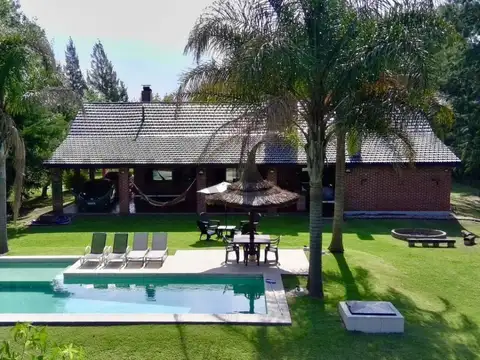 CASA EN VENTA 4 AMBIENTES CORONEL BRANDSEN BARRIO CERRADO CAMPOS DE ROCA - APTO CRÉDITO
