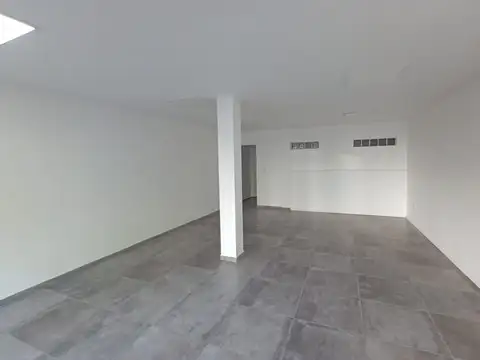 451 e/ Belgrano y 22 N 1691 Local 5