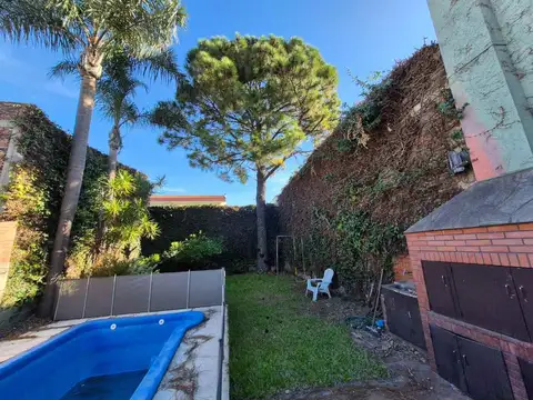 CASA 5 DORMIT-GARAG 2 autos-PATIO-PILETA QUINCHO!