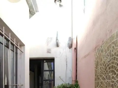 Depto Tipo Casa en Venta en Los Hornos, USD 54.500