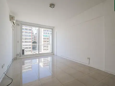 LUMINOSO 2 AMBIENTES CON BALCON