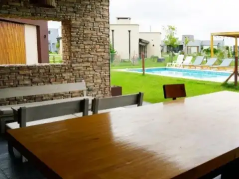 Venta de Casa en Fincas de San Vicente, sector Sporting