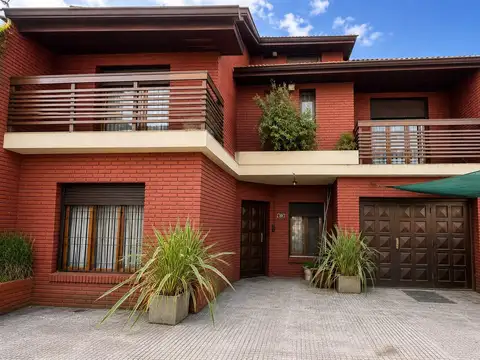 Casa en Parque Luro con parque