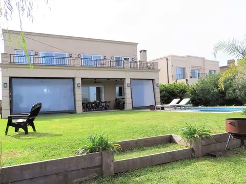 Casa en Alquiler en El Canton, USD 2.400