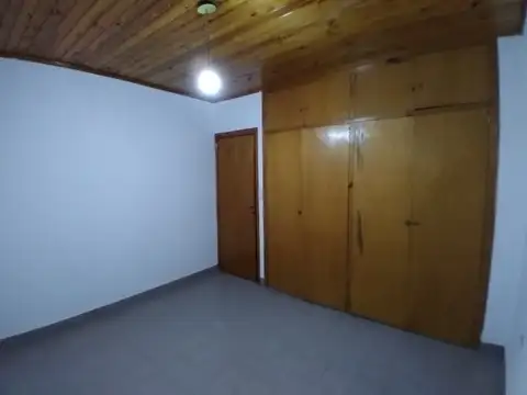 GUAYACANES 200, Piso 1