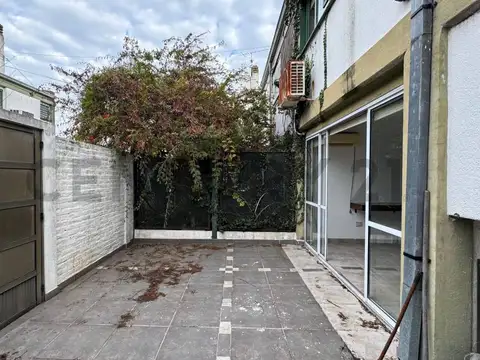 Calle 528 y 15 bis 100, Piso 0