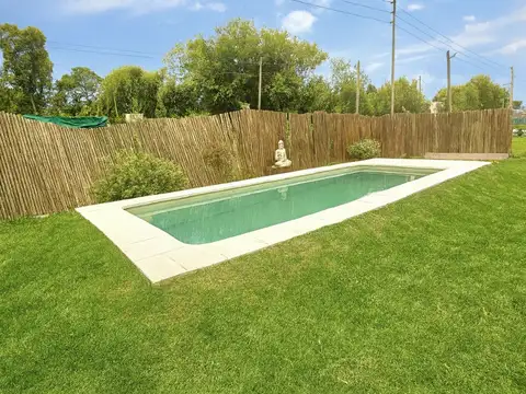 ALQUILER CASA 4 AMB C/PILETA ALVAREZ DEL BOSQUE