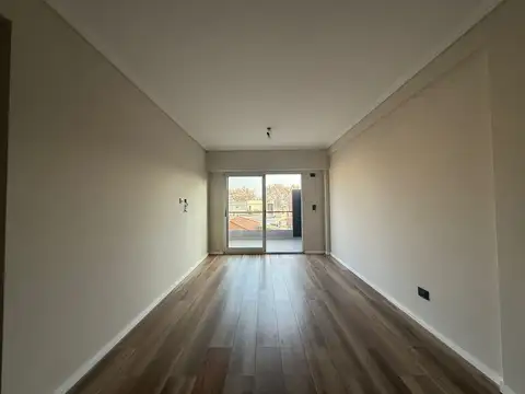 Departamento en Venta en Mataderos, USD 180.000