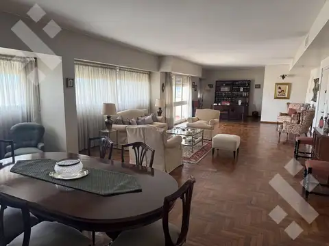 VENTA DEPARTAMENTO 5 DORM. (PISO COMPLETO CON COCHERA) - CENTRO, CIPOLLETTI
