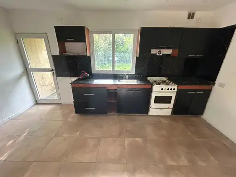 VENTA CASA DUPLEX CON JARDIN LA ALBORADA PILAR