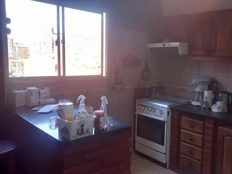 2 CASAS + DEPTO 2 AMBIENTES  EN VENTA, CIUDADELA