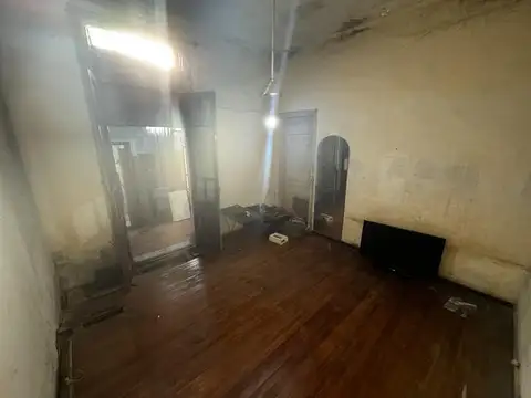 Depto Tipo Casa en Venta en Agronomia, USD 135.000