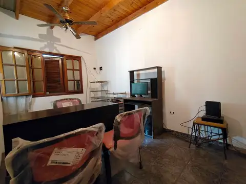 Depto Tipo Casa en Venta en Pompeya, USD 120.000