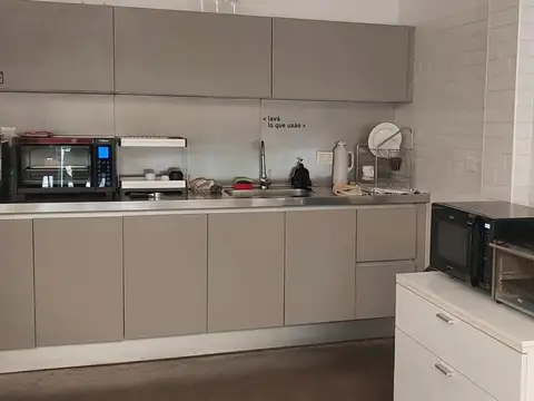 Venta en bloque, edificio de oficinas, 789 M2 en Colegiales.