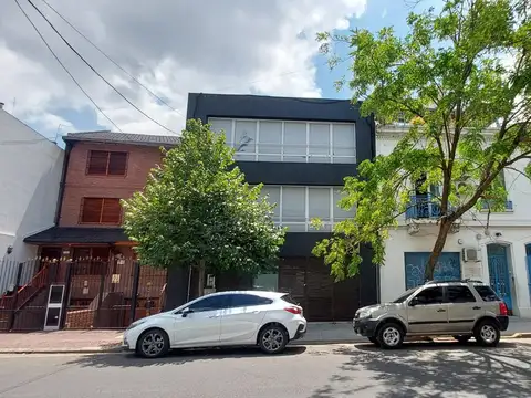 Venta en bloque, edificio de oficinas, 789 M2 en Colegiales.