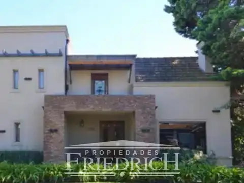 Casa en venta - Country Club Banco Provincia