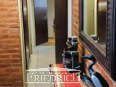 Casa en Venta con 6 cocheras