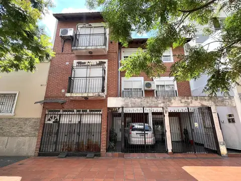 Av. Jose María Moreno  al 1700