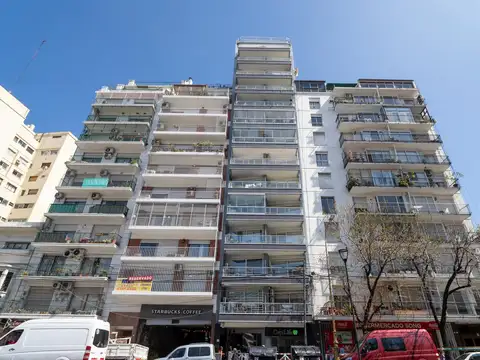 Departamento 3 ambientes en venta en Av. Montes de Oca al 400 Barracas CABA