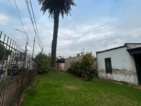 Casa en Venta con 4 cocheras