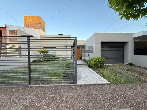 VENTA CASA 3 DORMITORIO A METROS DINO MALL RUTA 20