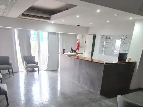 Oficina en Alquiler al Norte