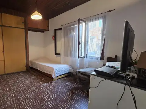 Depto Tipo Casa en Alquiler con 2 cocheras